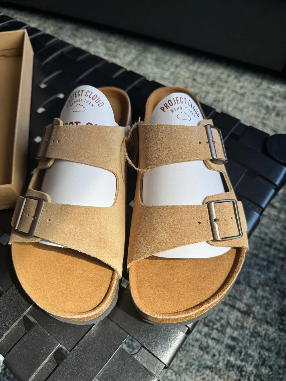 Project Cloud Arizona size 9 apricot Men's Two-Buckle Suede Slide Sandals